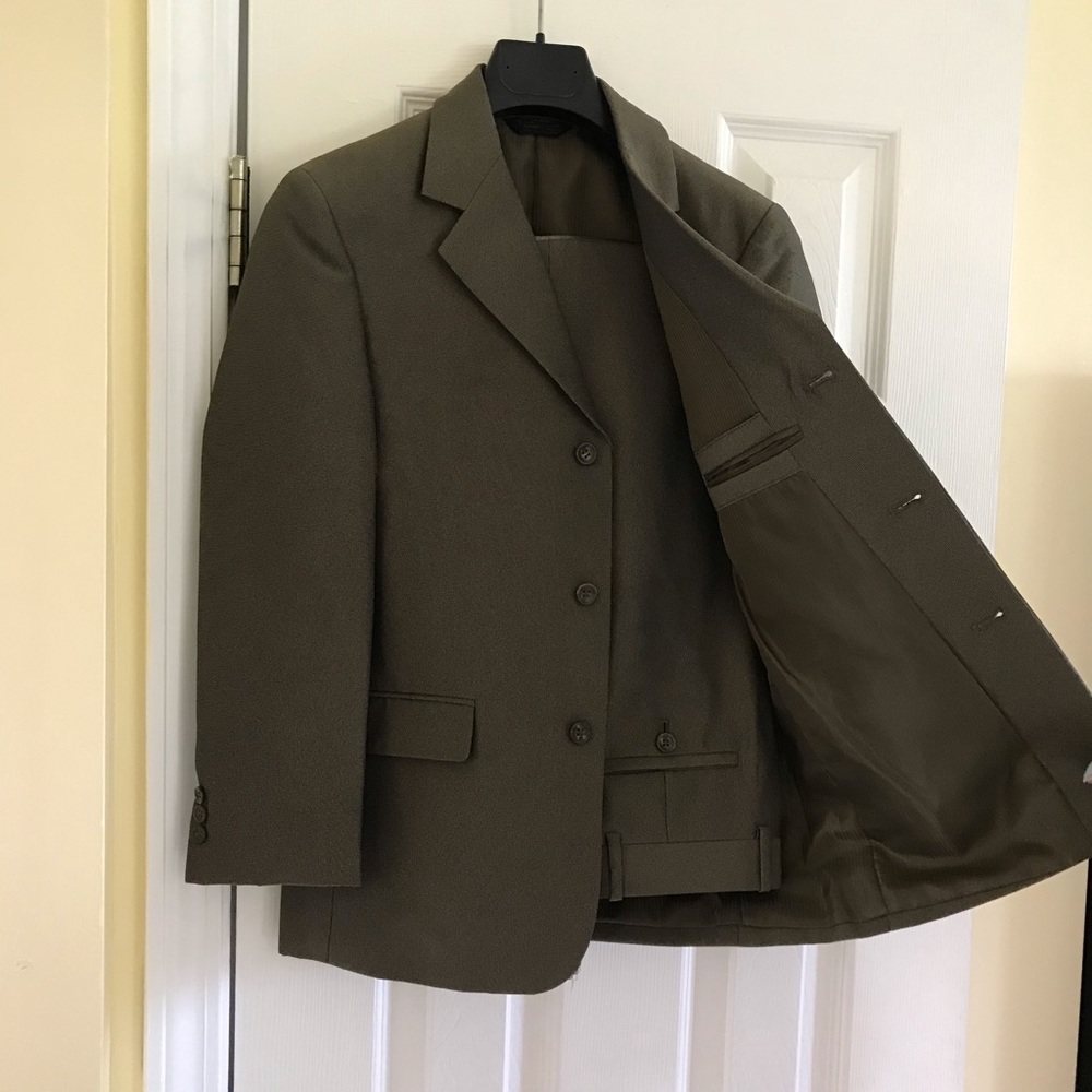 Boy’s Suit For Sale $40